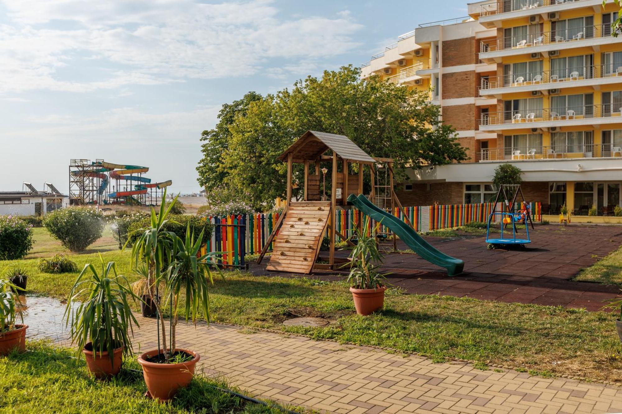 Hotel Comandor Mamaja Zewnętrze zdjęcie